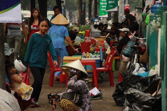 Vietnam Urlaub - Saigon Straßenstand