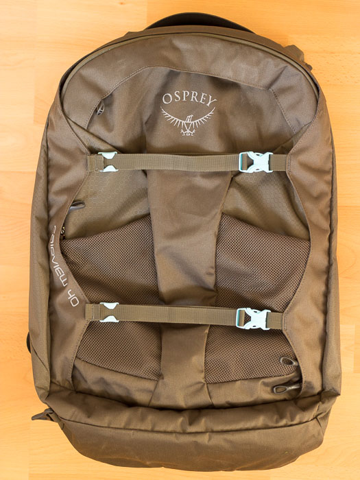 Gurte an der Vorderseite vom Fairview Osprey 40