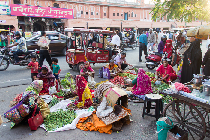 Frauen verkaufen Gemüse